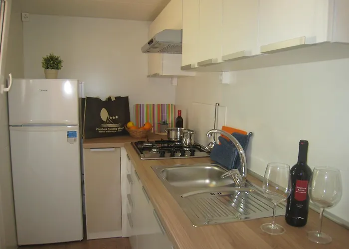 Piomboni Village Camping *