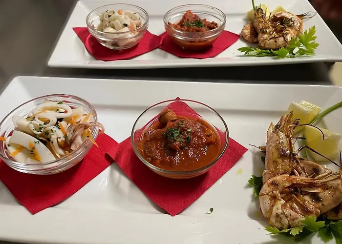 Camping Piomboni Village *