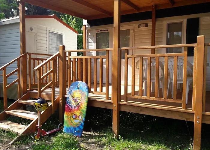 Campsite Piomboni Village